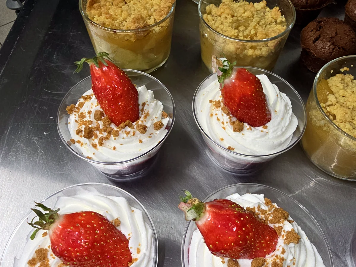 Desserts individuels aux fruits rouges
